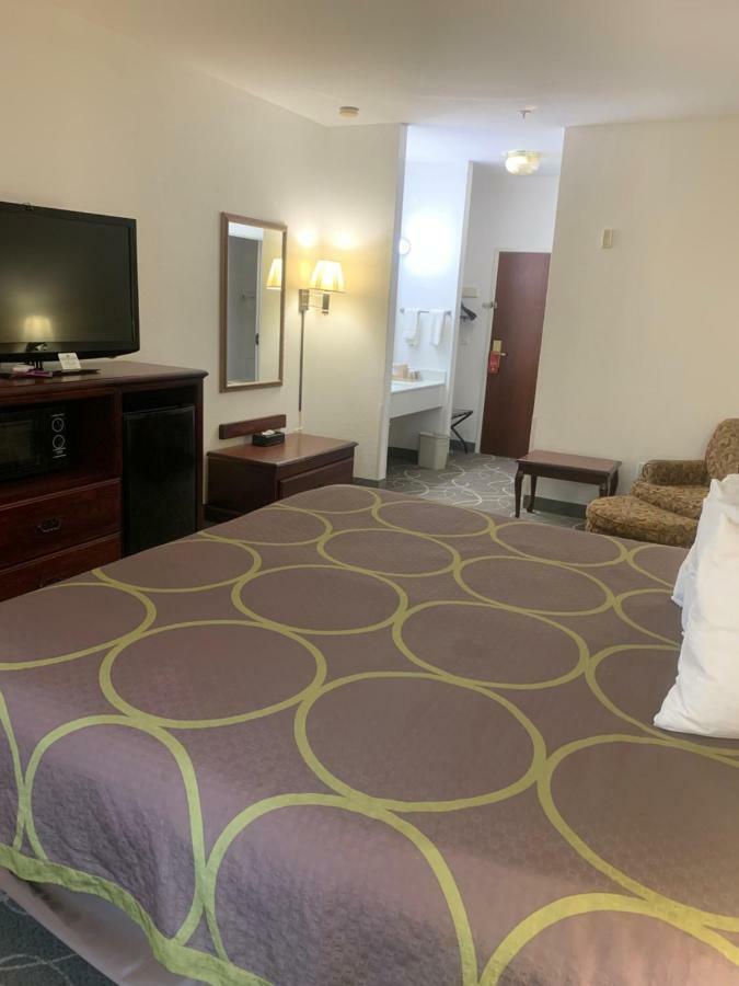 Super 8 By Wyndham Hillsboro Tx Hotel Exterior foto